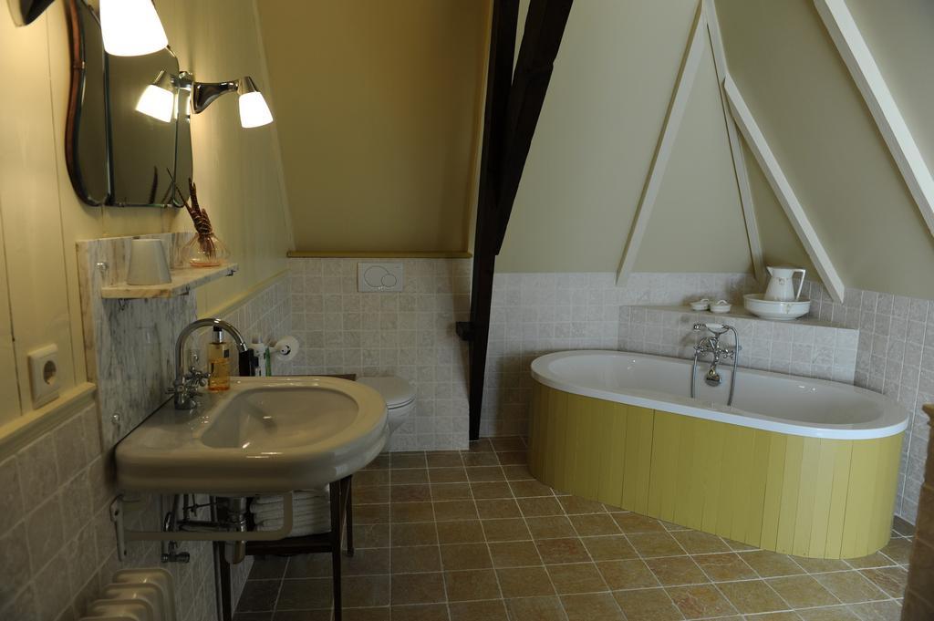 Moushouk Bed And Breakfast Oostwold  ภายนอก รูปภาพ